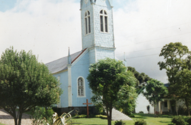 IGREJA CATÓLICA PADRE TERNO BAIXO ANO 2000